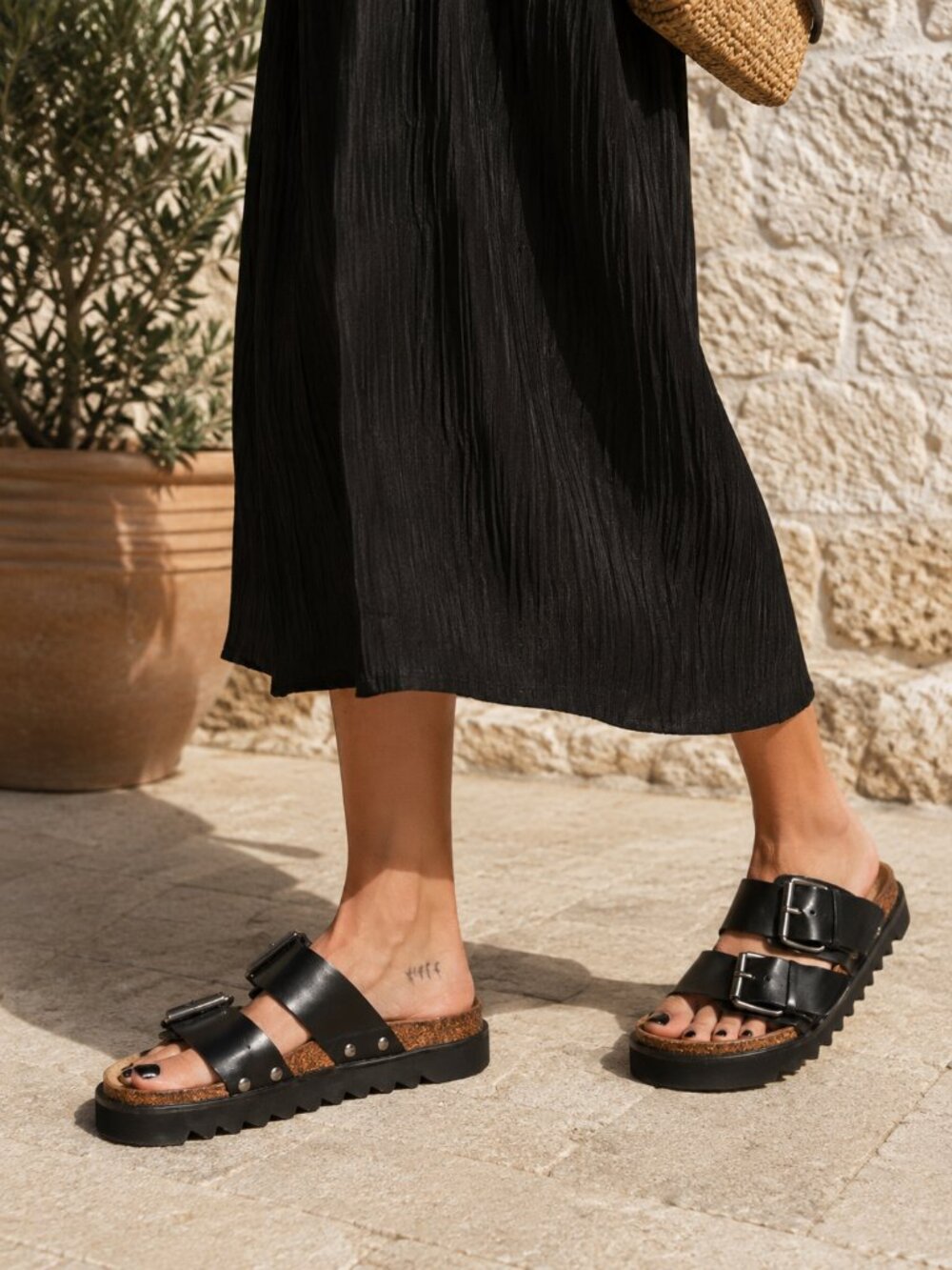 Mikuta The Black Leather Buckle Lug Sandals Cork Footbed Slides Sz 42 (US 12)